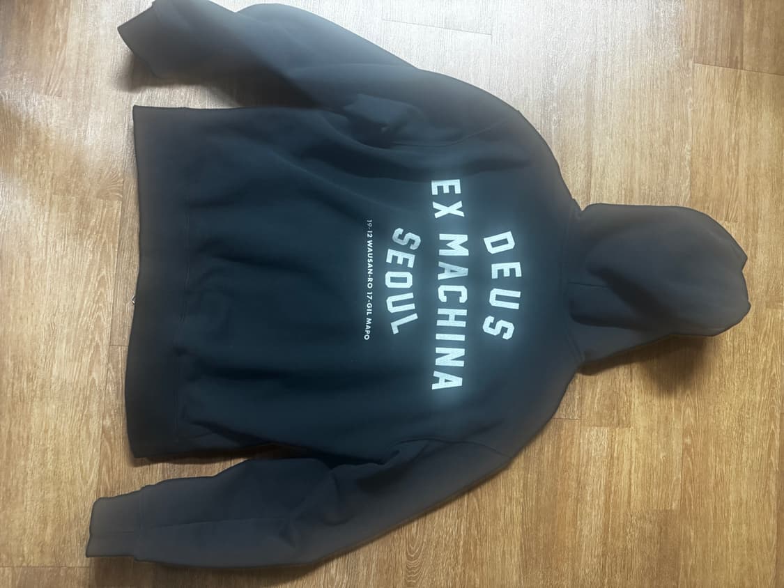 데우스 엑스 마키나 서울 컬리지 후드 집업 블랙 상품이미지2