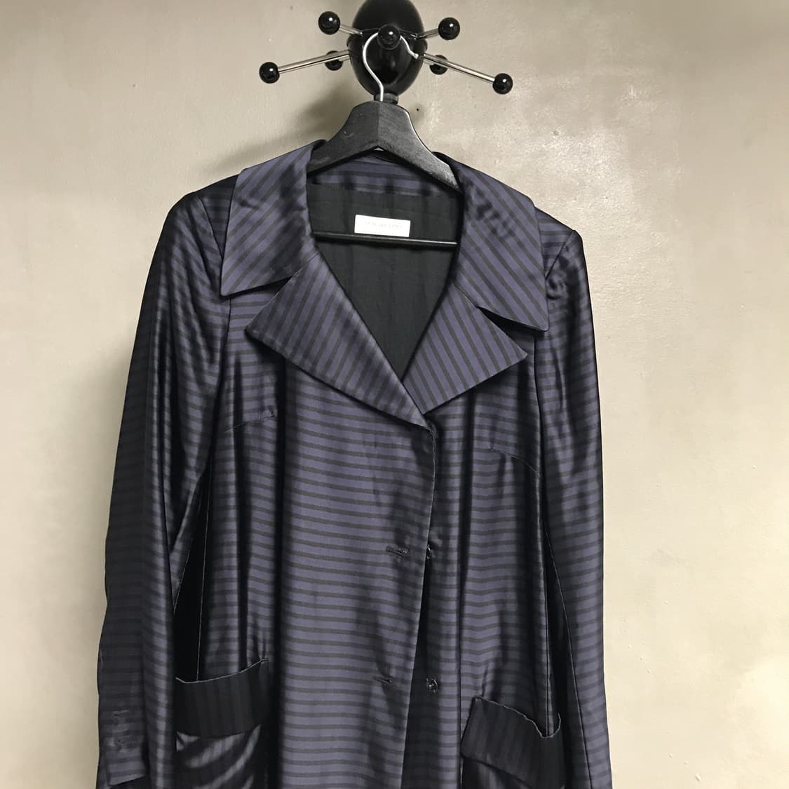 드리스반노튼 스트라이프 코트 40L(W) 상품이미지2