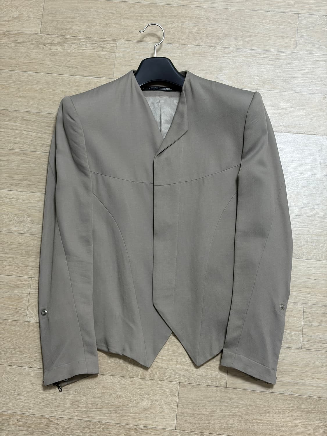 (유일매물) 율리우스 22ss 새틴 크롭 라이더 자켓 상품이미지1