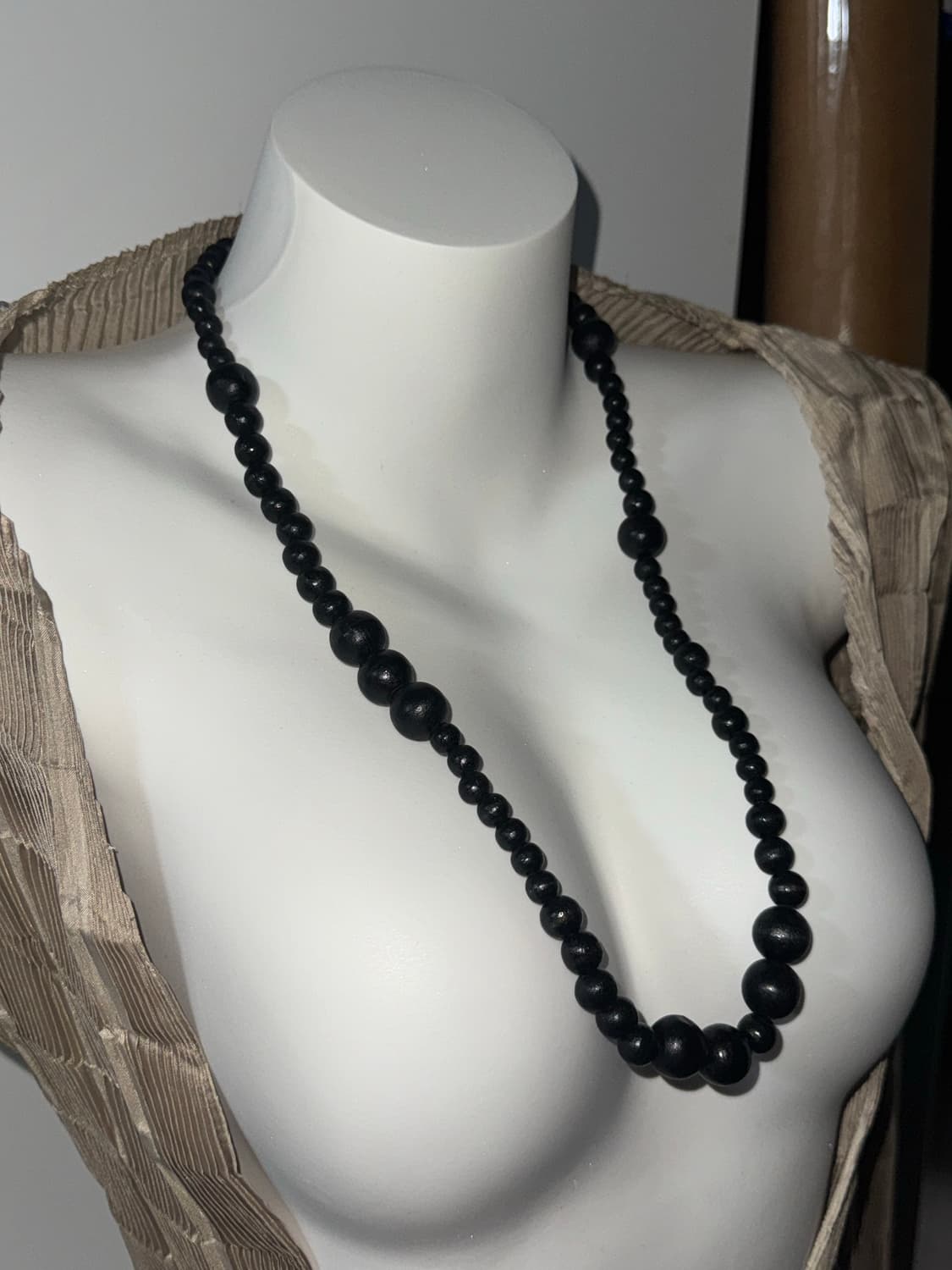 Midnight orbit Necklace 검정 염주 목걸이 상품이미지2
