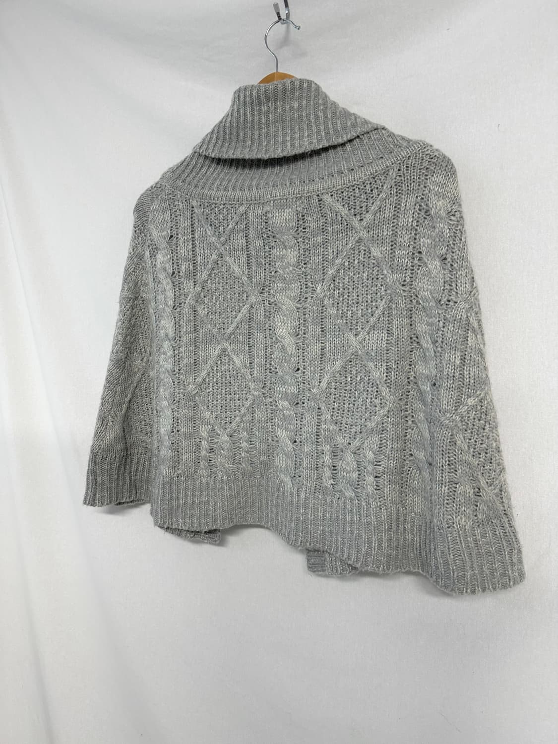 폴딩 넥 버튼 니트 케이프 상품이미지5