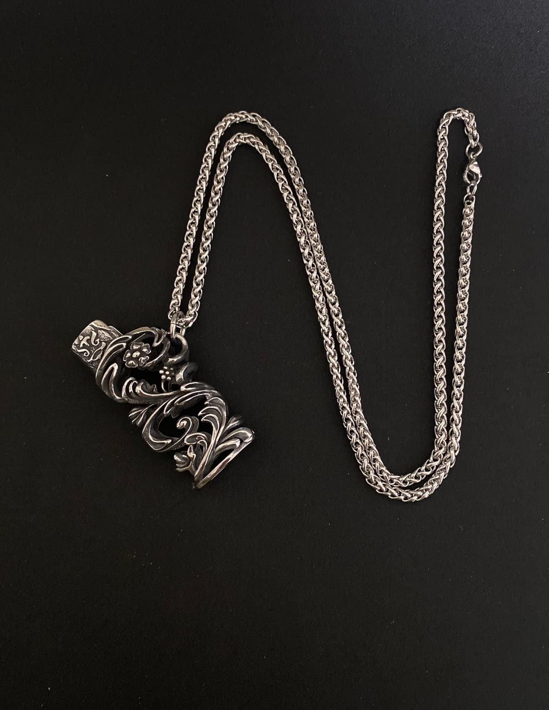 Heavy Gothic 라이터 케이스 목걸이 상품이미지4