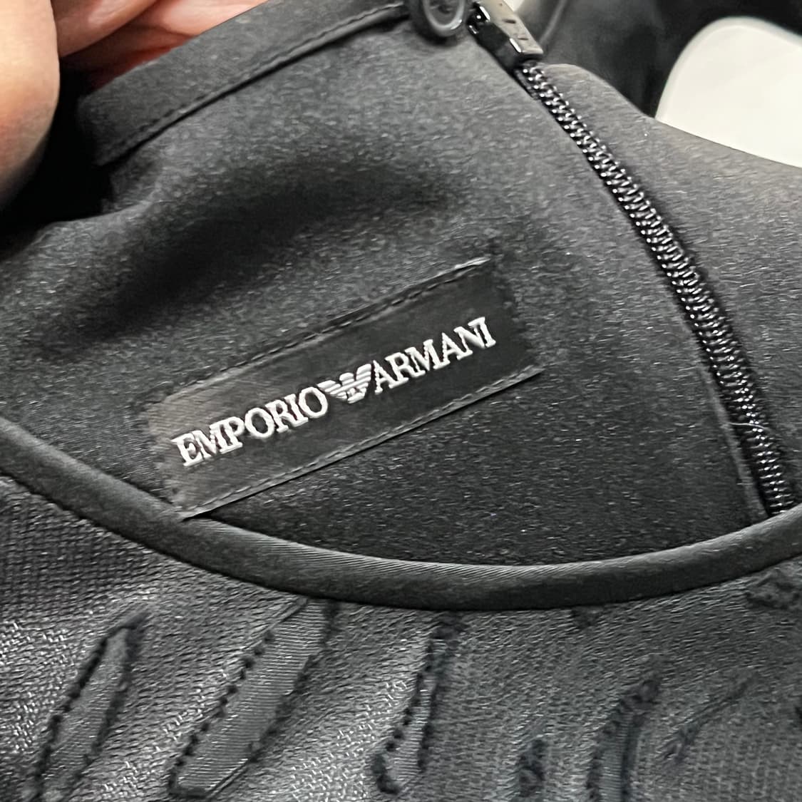  엠포리오 아르마니 패턴 슬리브리스 원피스 y15820 상품이미지6