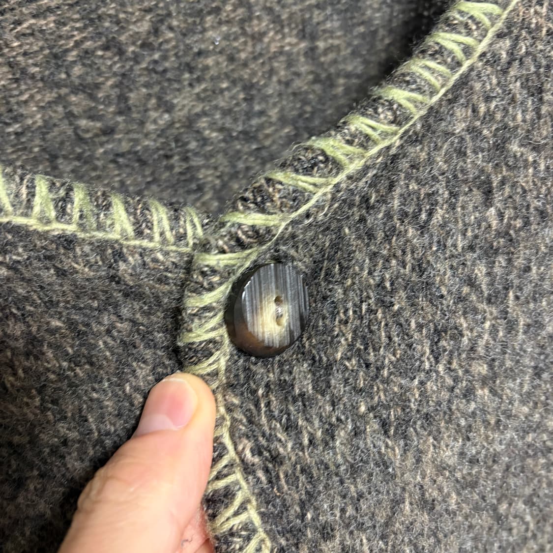 베네통 Made in Italy 버진울 핸드스티치 가디건 / 브라운, M 상품이미지6