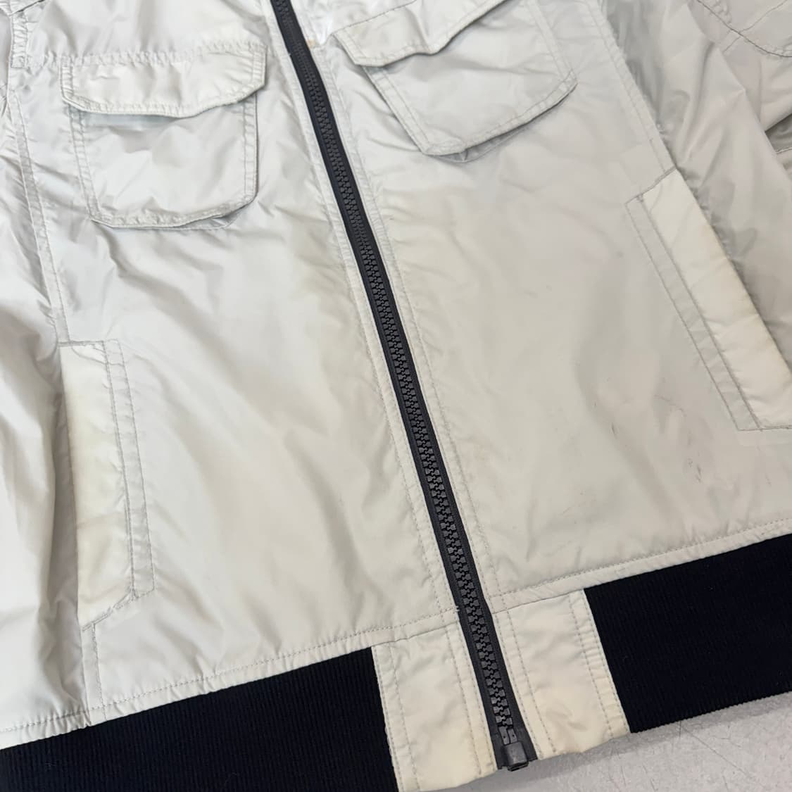 버커루 Y2K 나일론 바이커 자켓 화이트 상품이미지4
