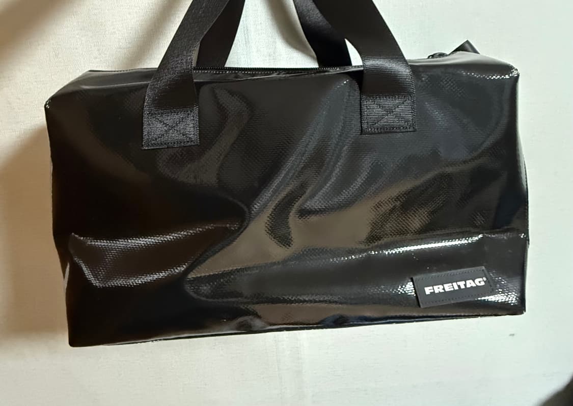 프라이탁 로이스 F45 올블랙 상품이미지1