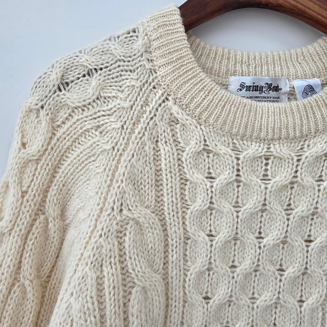 Swing Beat 울100% 아이보리 피셔맨 케이블 니트 상품이미지4