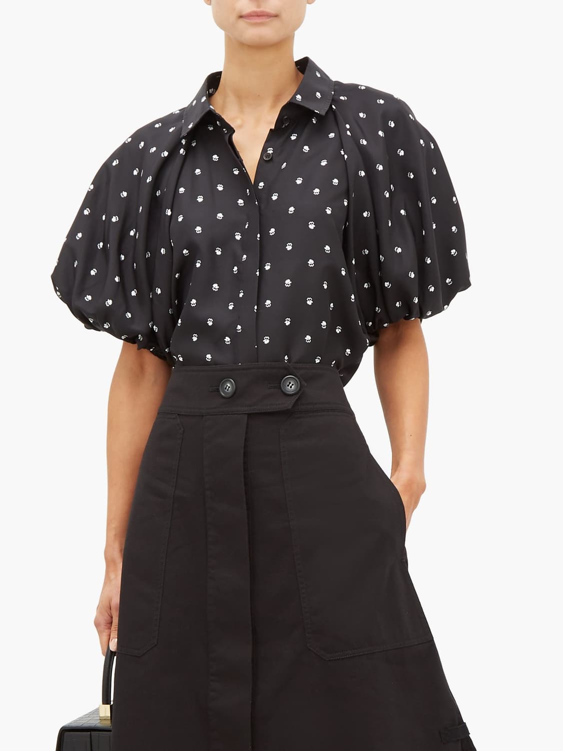 (정품)리매튜스 LEE MATHEWS 블랙 실크블라우스 상품이미지1