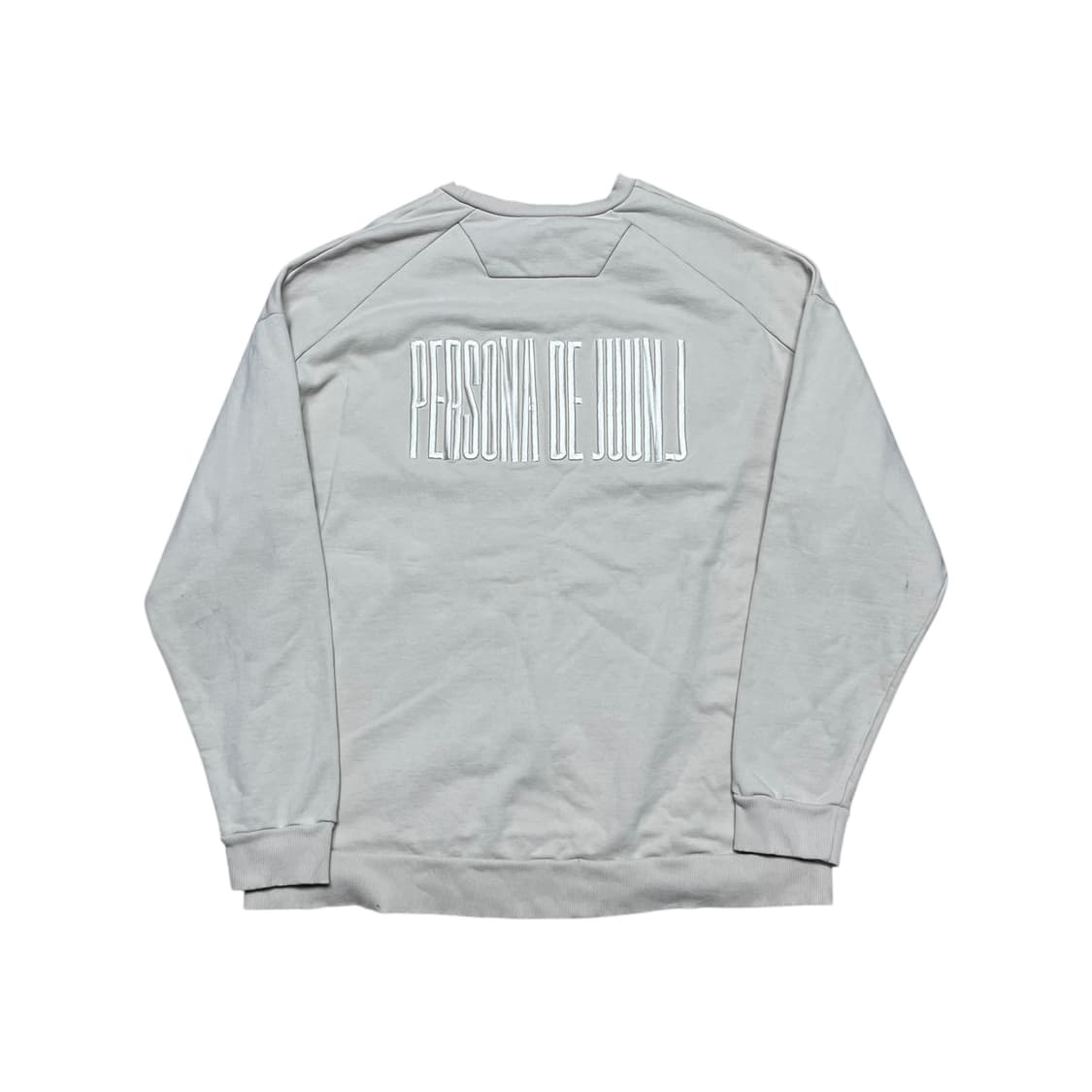 105 준지 20FW 엠브로이더리 맨투맨 상품이미지1