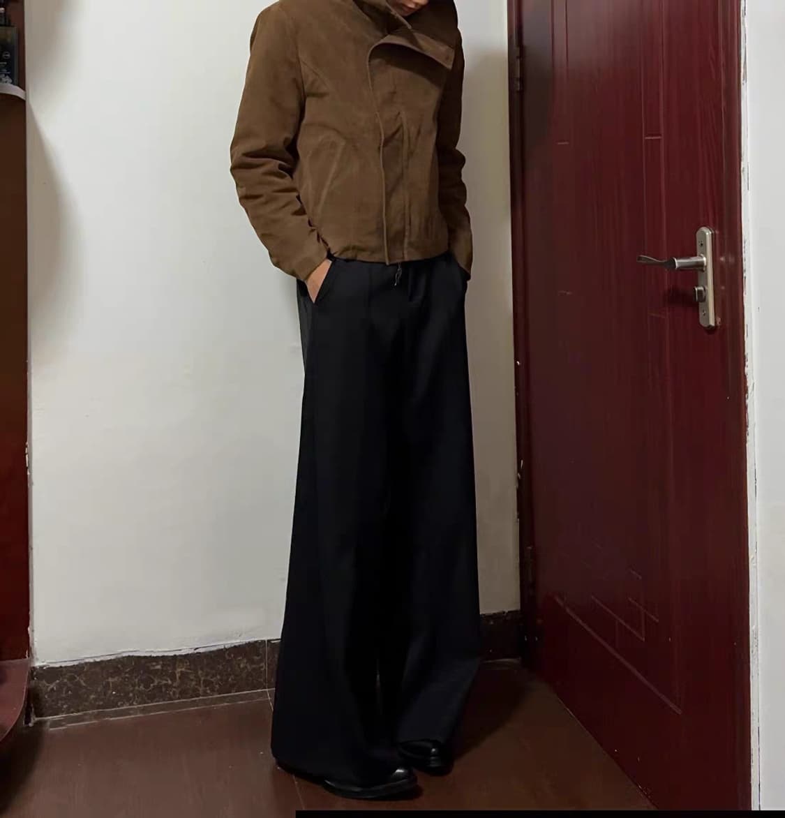 HYPEYOURSELF 자수 스웨이드 밍크 자켓 상품이미지7