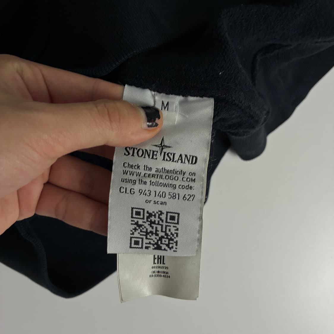 Stone island 스톤 아일랜드 블랙 와펜 맨투맨 상품이미지5