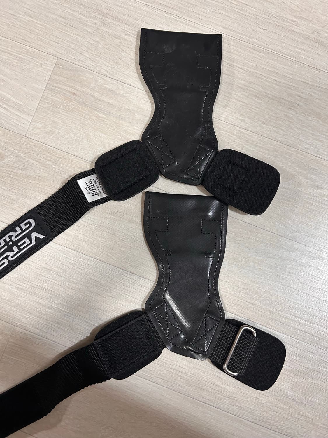 베르사그립 프로 s 단 30분착용 새상품으로 봐도 무방 상품이미지1