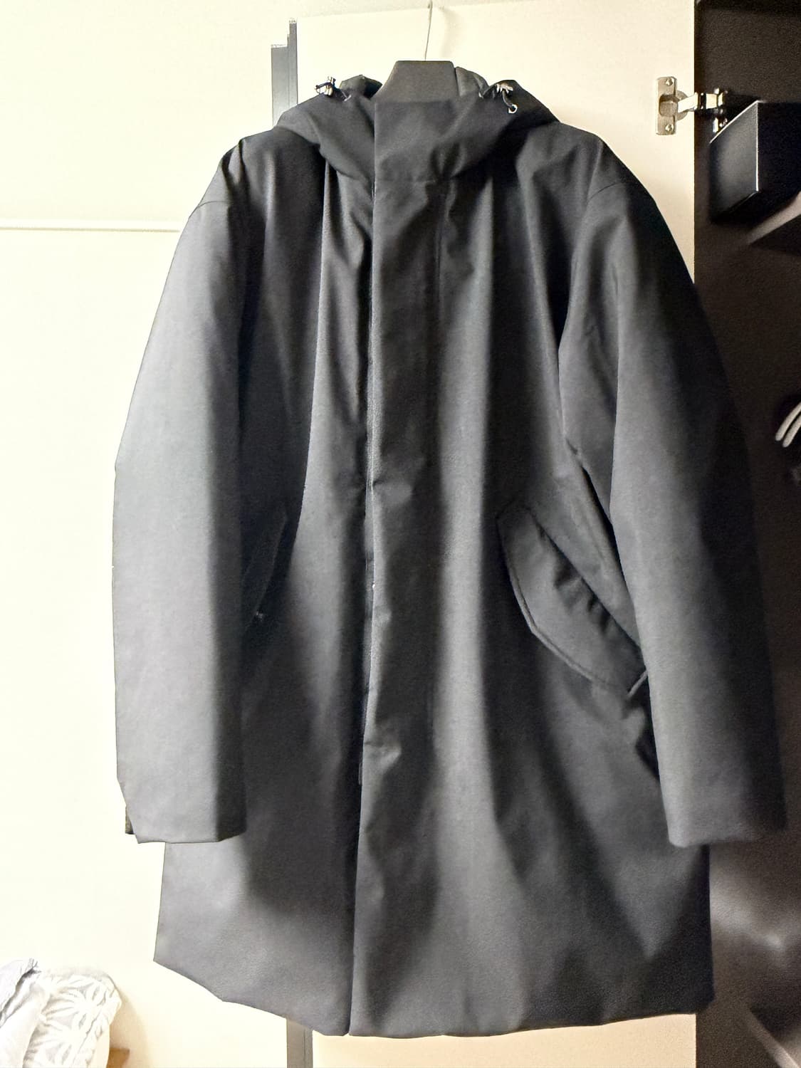 띠어리 Men Bond 2L Modern Down Parka - L사이즈 상품이미지1