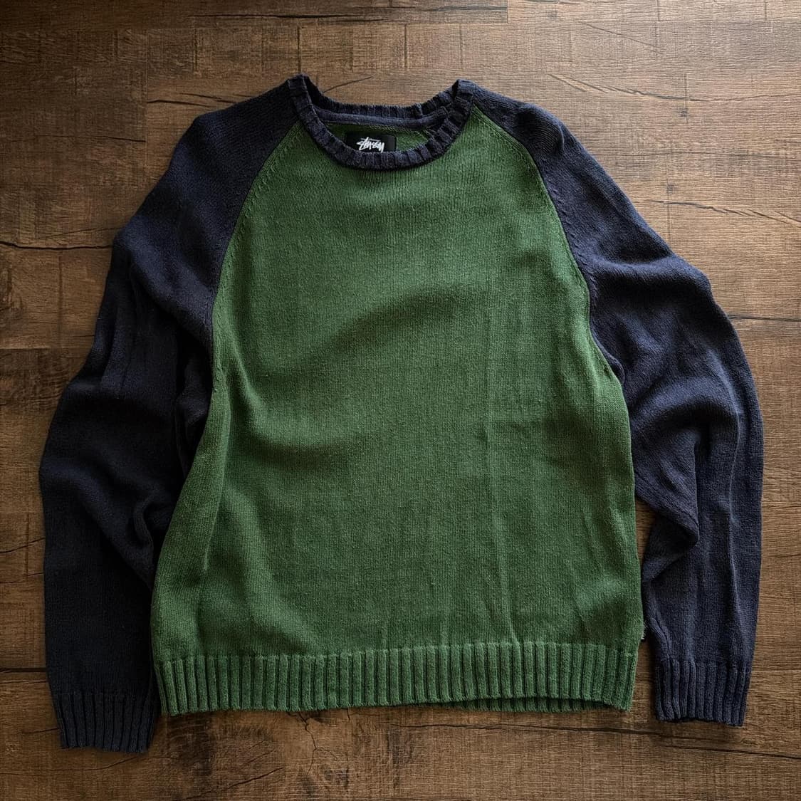 스투시 컬러블록 래글런 니트 크루 그린 상품이미지1