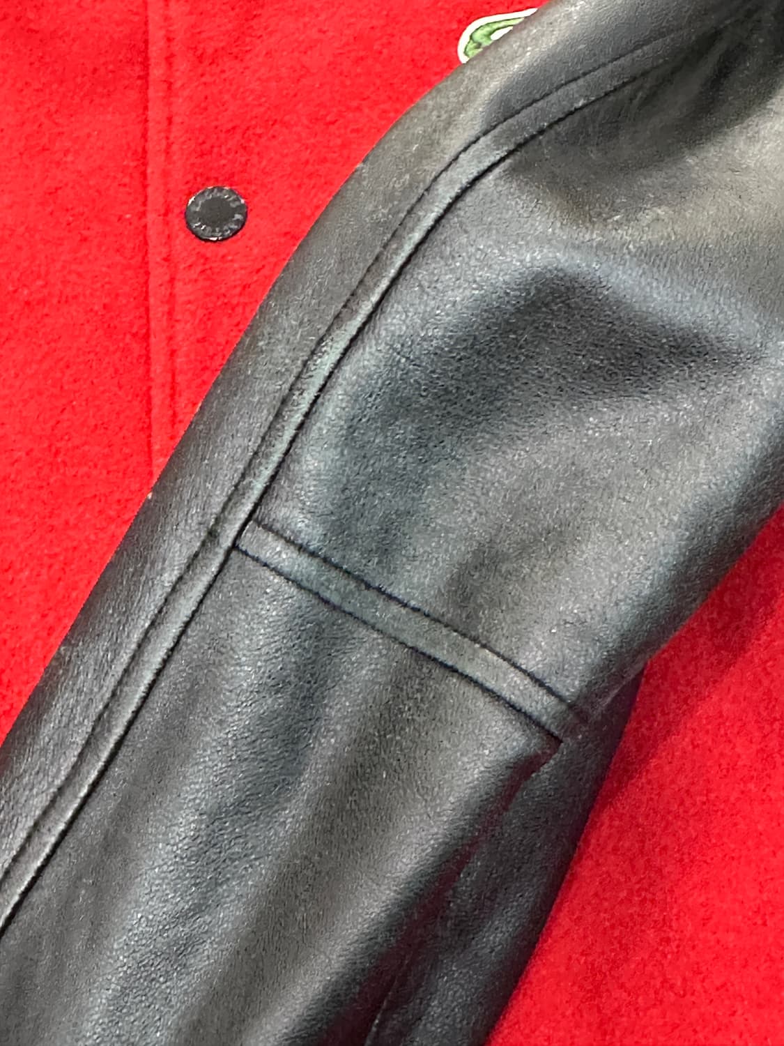 라코스테 레드 배색 양가죽 스타디움 자켓 상품이미지7