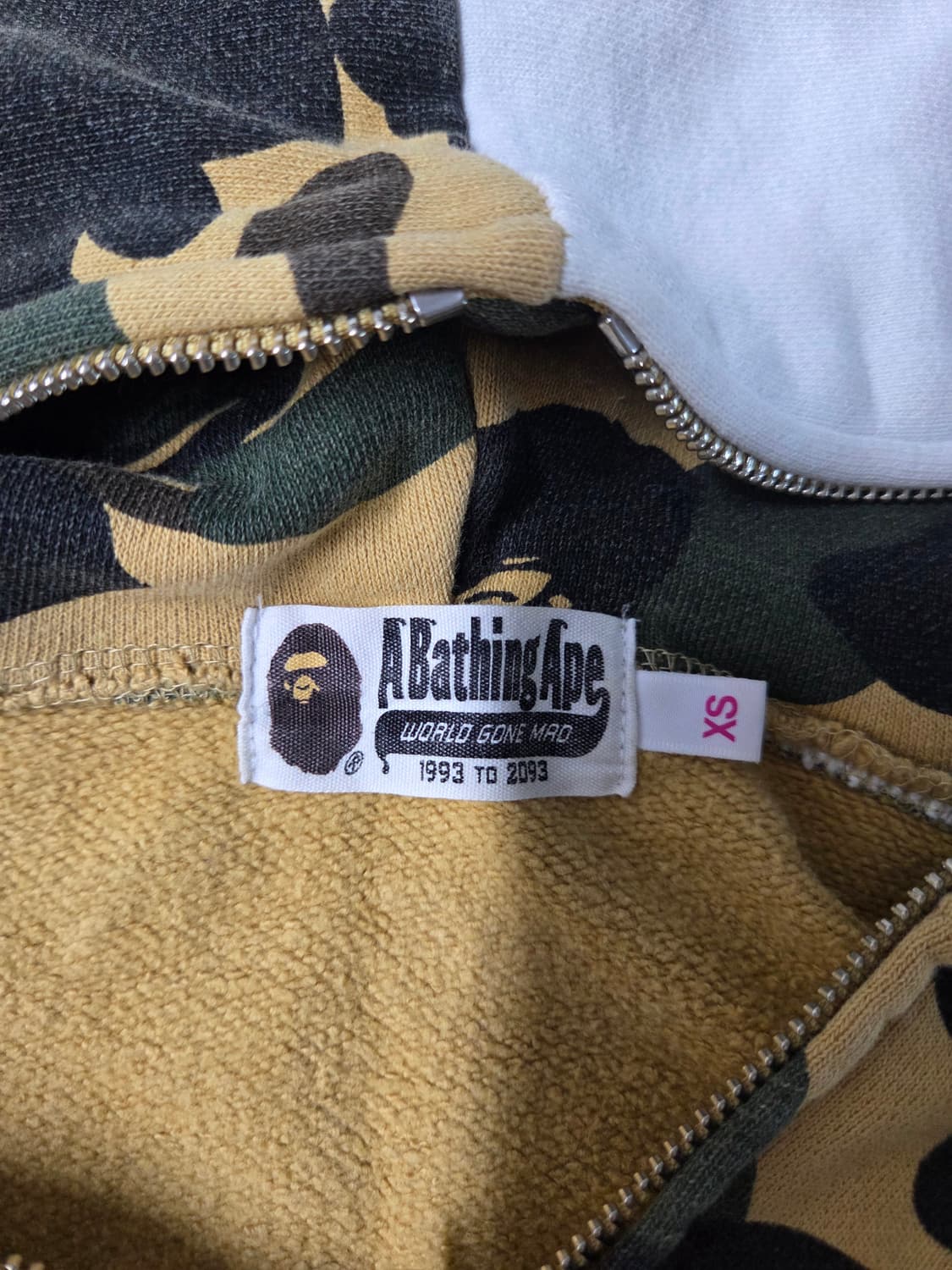 베이프X키티 콜라보 황계 후드집업 상품이미지5