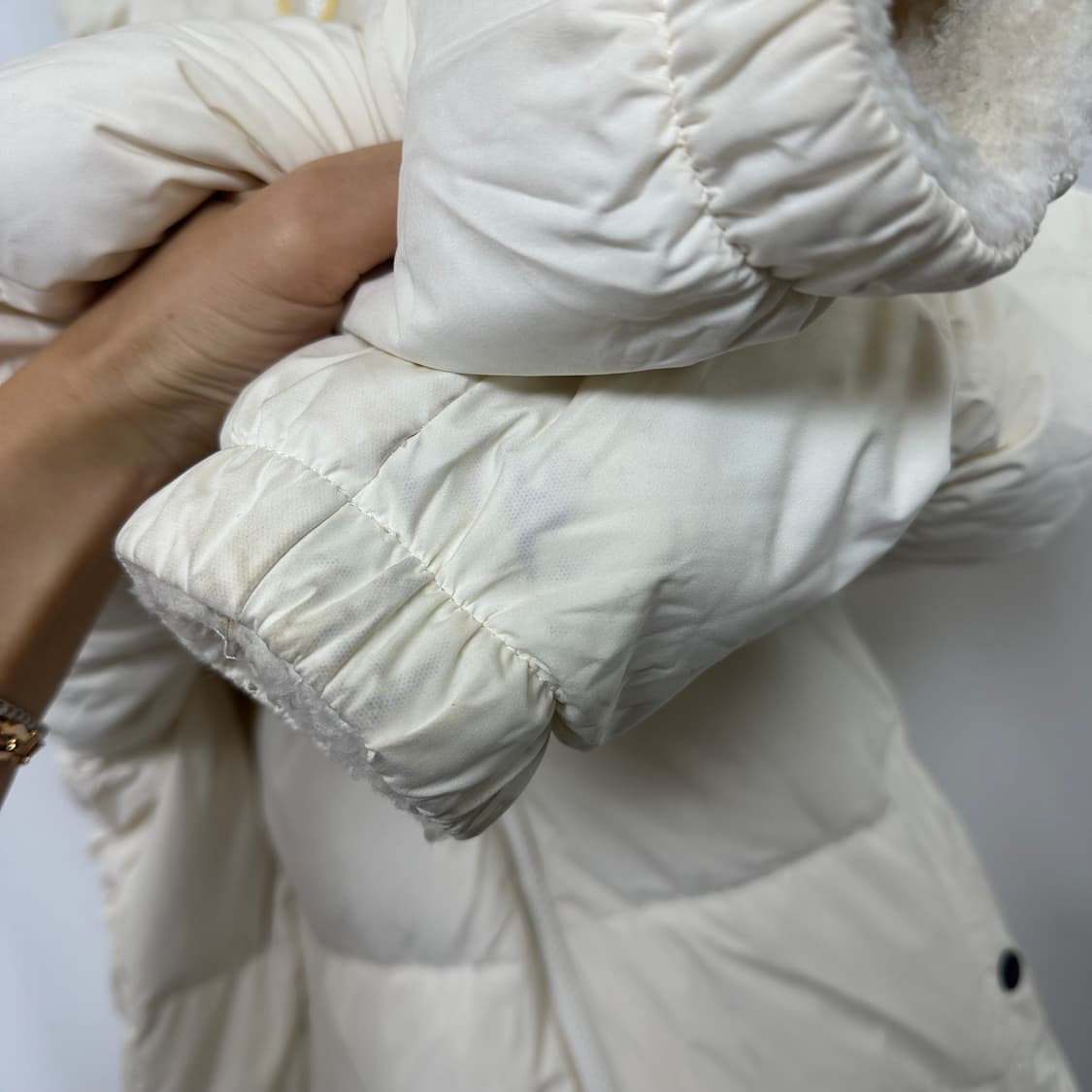 디스커버리 여자 양면 후드 패딩점퍼 95  EOQ 상품이미지8