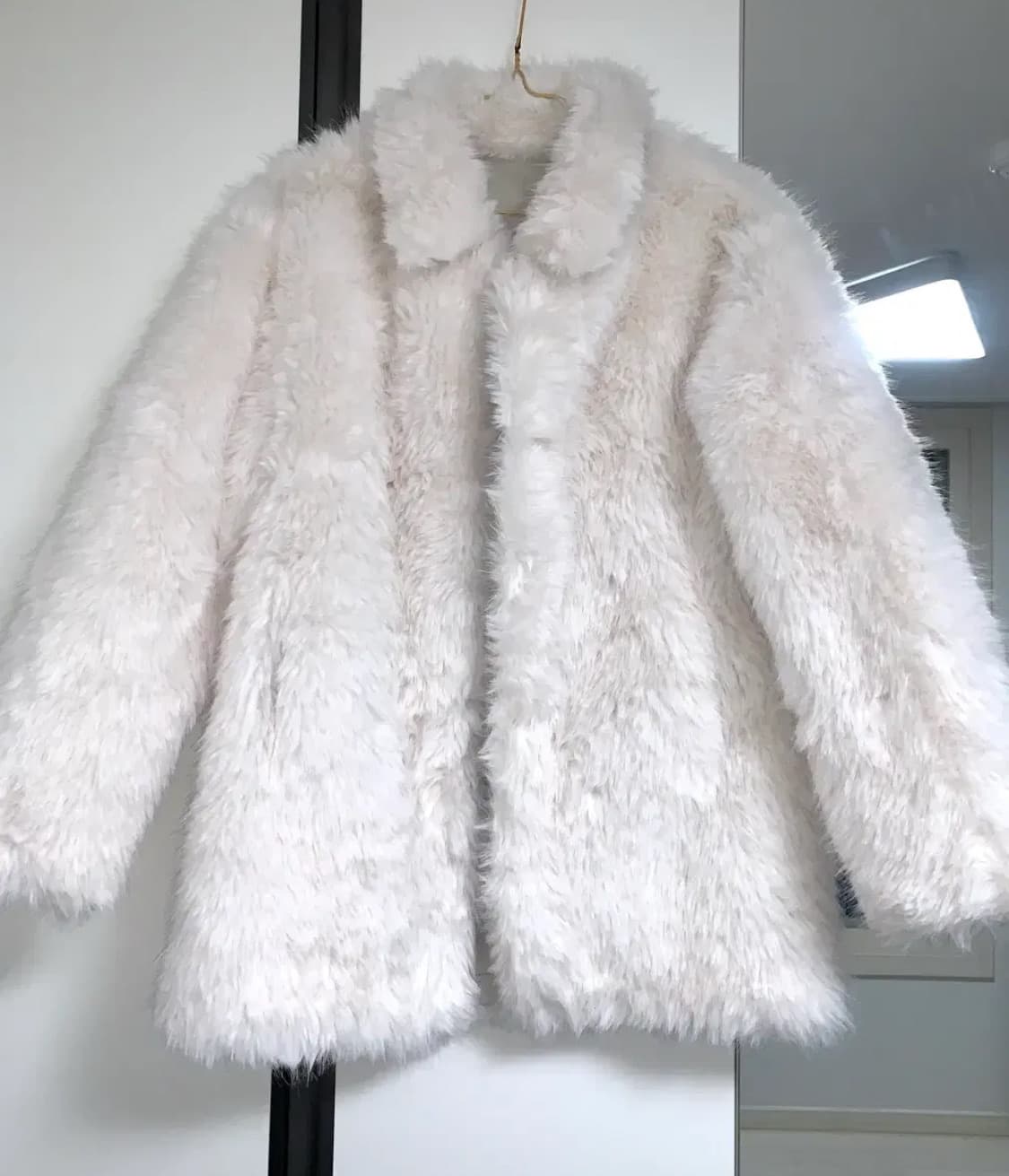 빈티지 화이트 퍼자켓 상품이미지1