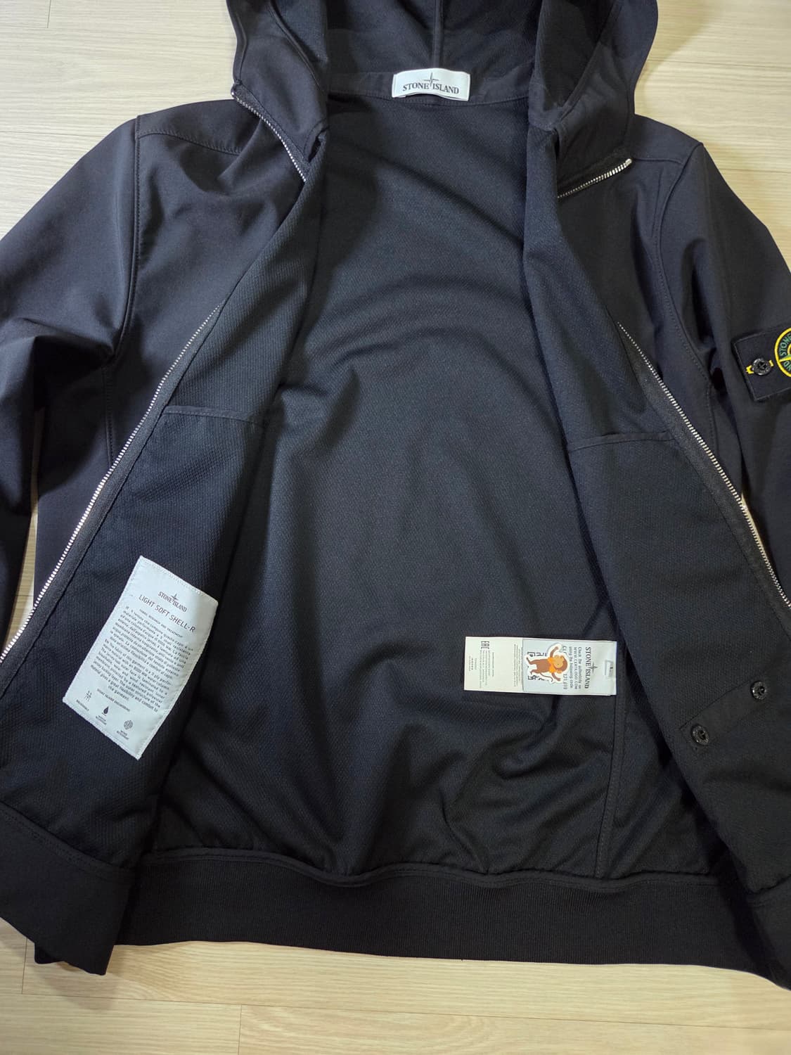 스톤아일랜드 라이트 소프트쉘-R 블랙 L 상품이미지8