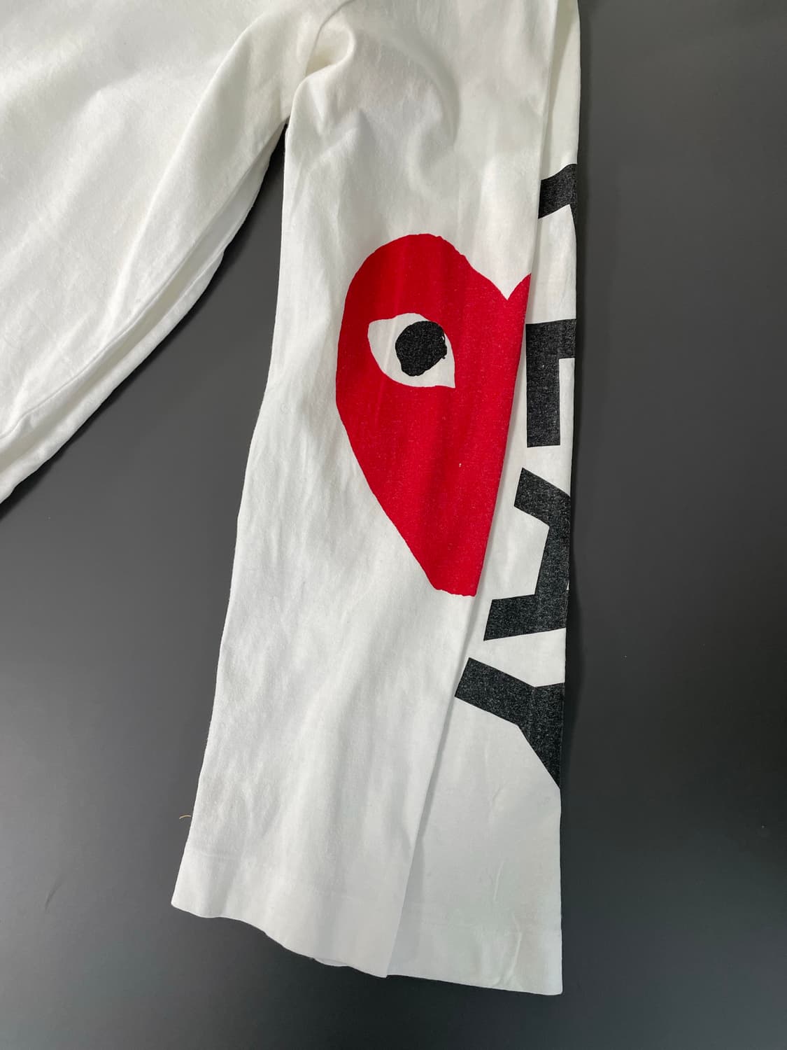 [M] 꼼데가르송 플레이 엠브로이드 긴팔 롱 슬리브 상품이미지5