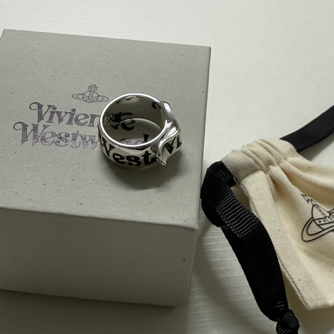 비비안웨스트우드 벨트링 반지 상품이미지2