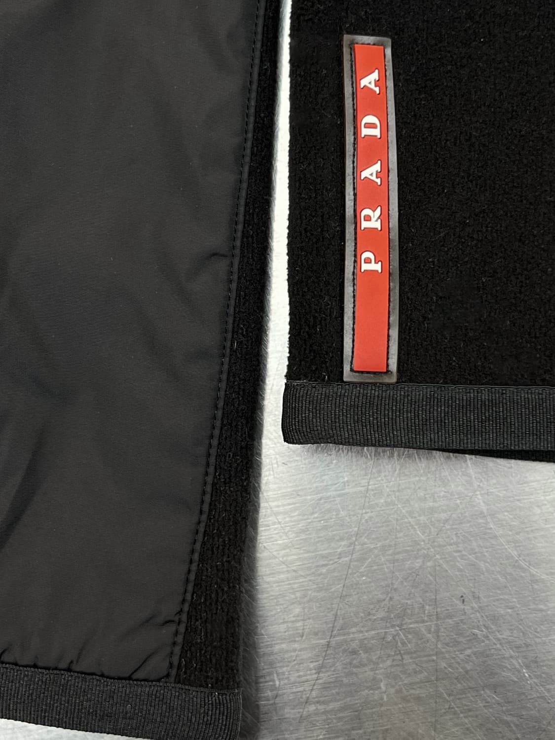 프라다 13aw 플리스 후드 자켓 상품이미지7