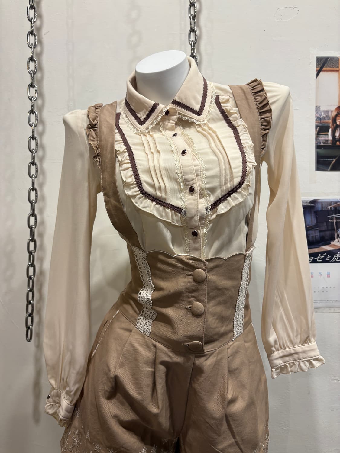 axes femme 엑시즈팜 브라운 라인 아이보리 블라우스 상품이미지4