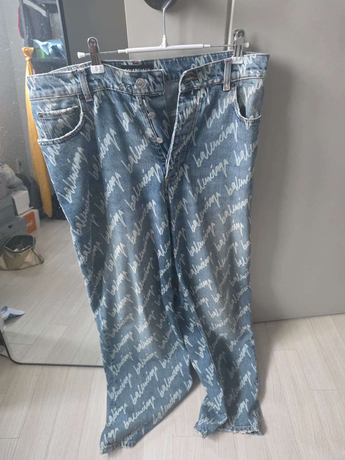 [상태최상]발렌시아가 올오버 팬츠 S(bts정국 착용 동일) 상품이미지1