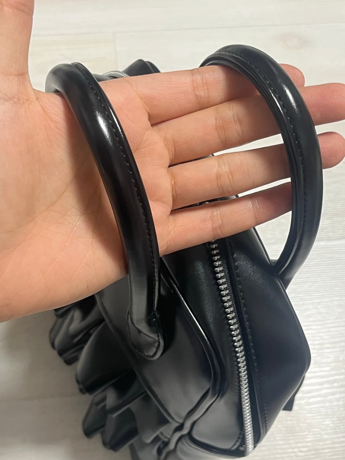 꼼데가르송 걸 프릴백 팝니다 상품이미지2