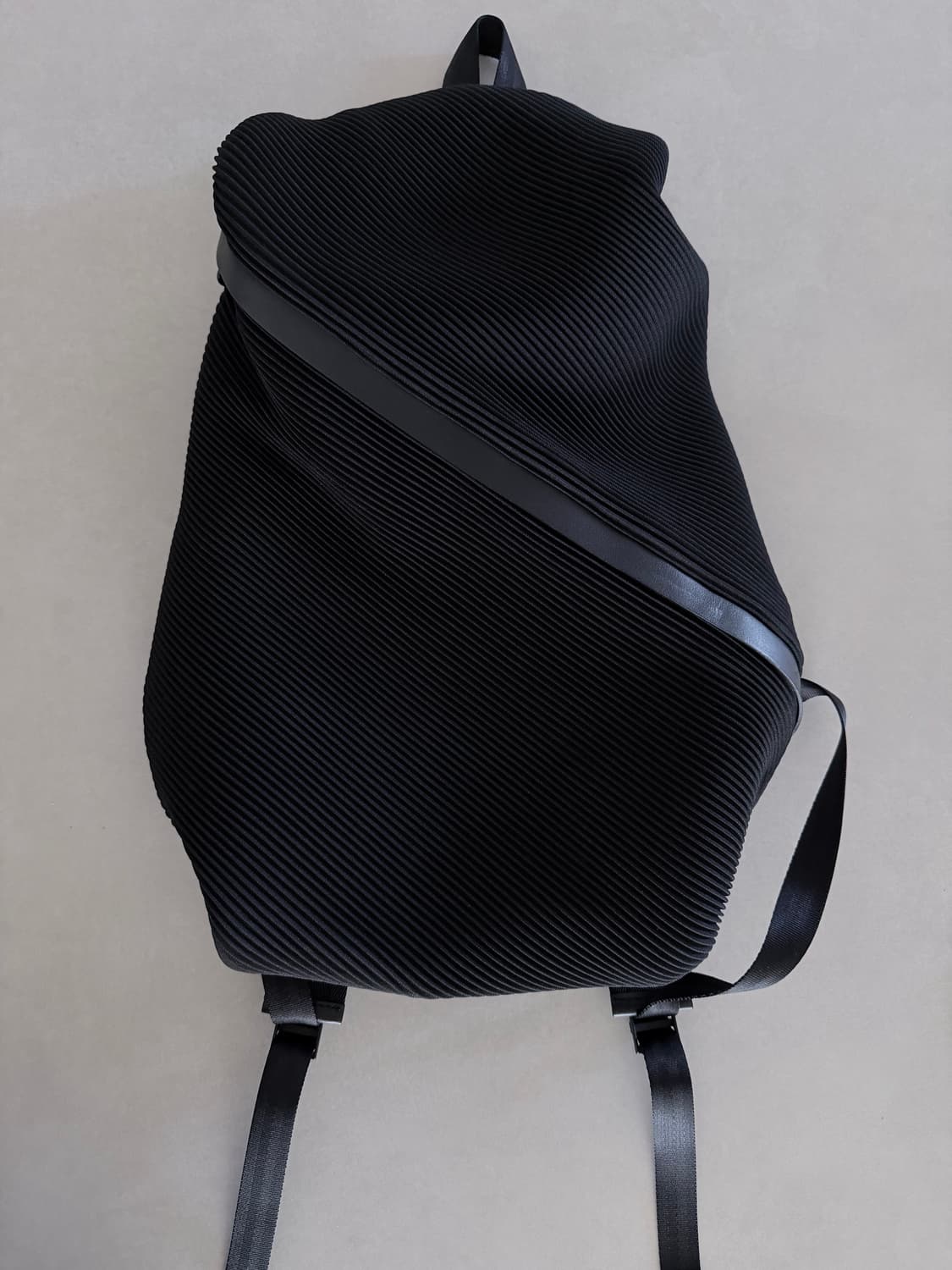 이세이미야케 옴므플리세 백팩 상품이미지1