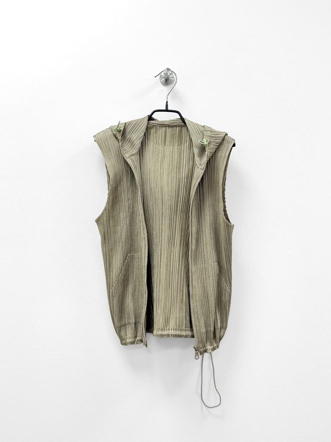 플리츠플리즈 후드 지퍼 베스트 상품이미지5