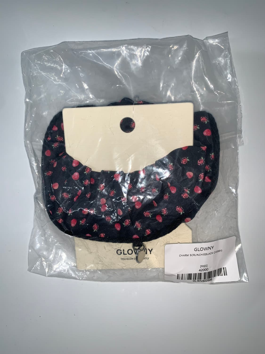 CHARM SCRUNCHIE (BLACK CHERRY) 상품이미지3