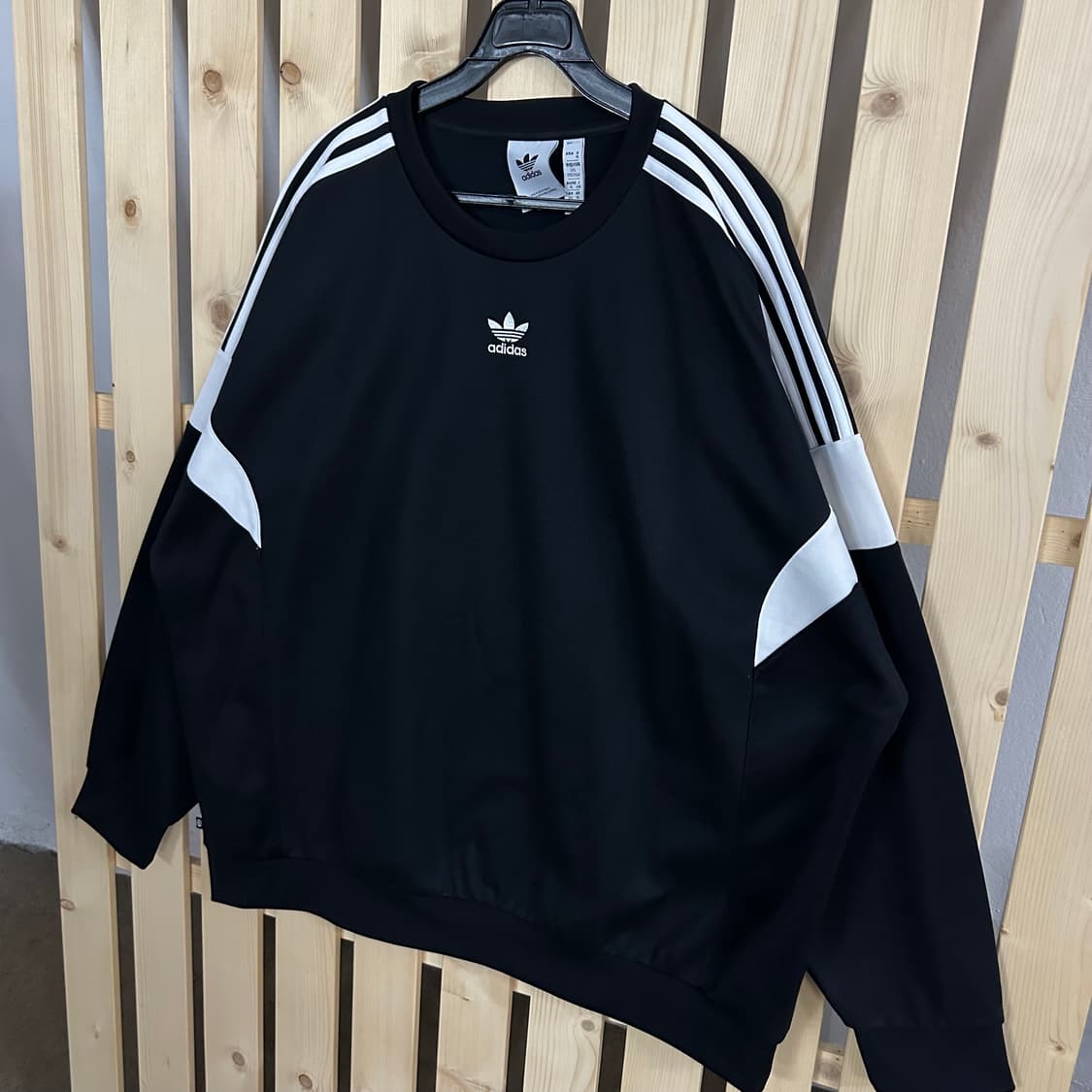 (2XL) 아디다스 미드로고 블랙 맨투맨 상품이미지2