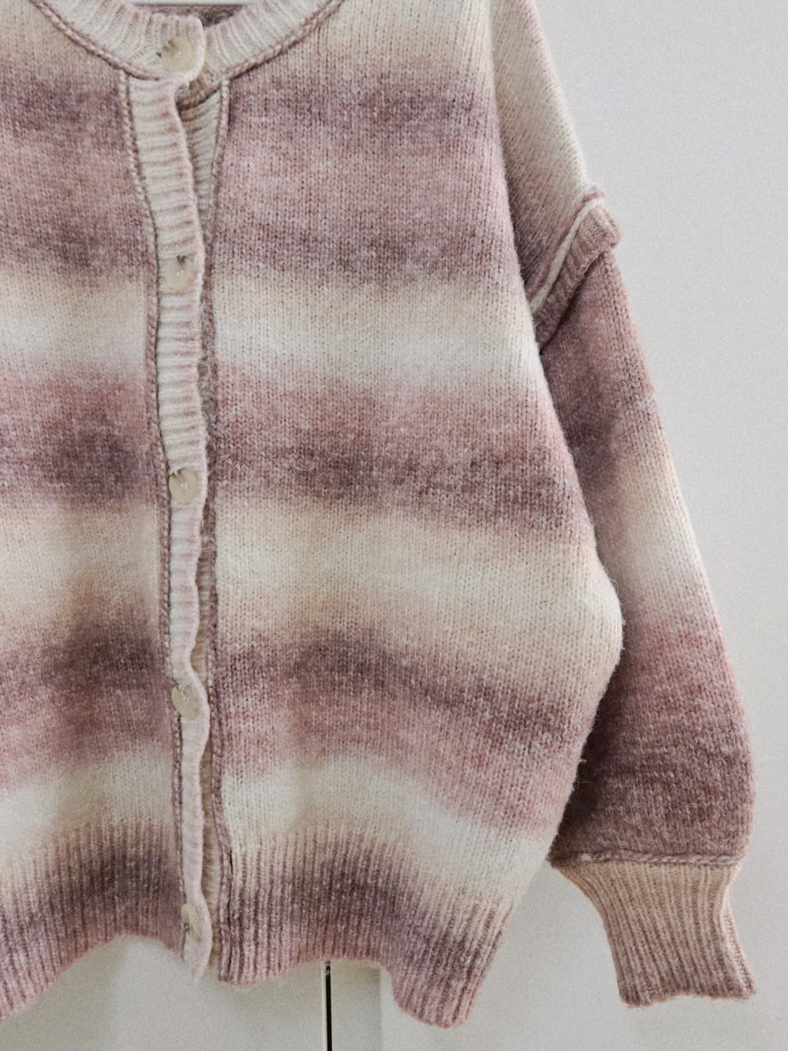 빈티지 모리걸 핑크 그라데이션 니트 가디건 상품이미지3