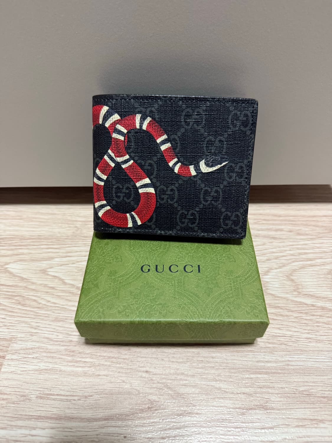 구찌 스네이크 반지갑 상품이미지2