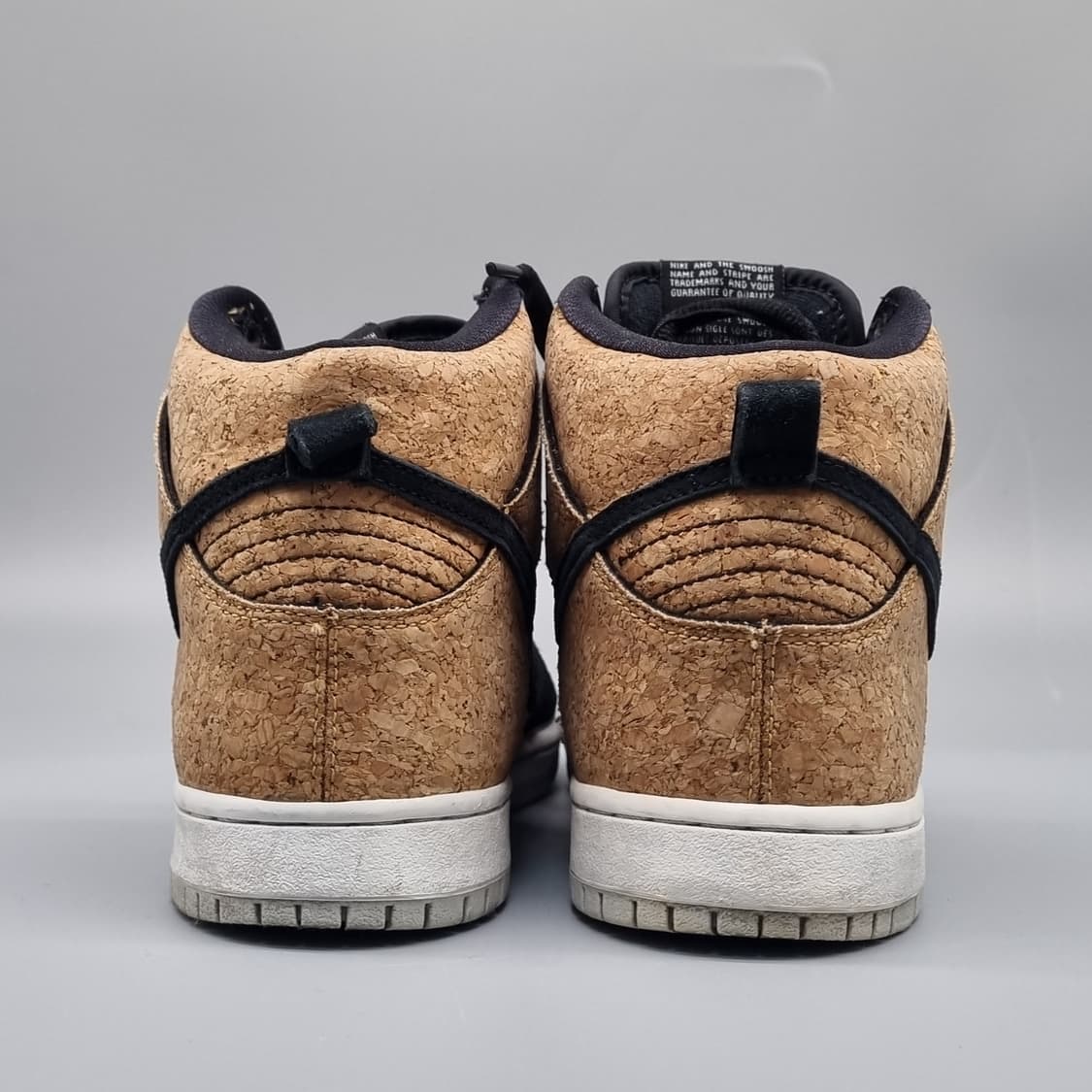 나이키 덩크 프리미엄sb 코르크 미드 240 상품이미지4