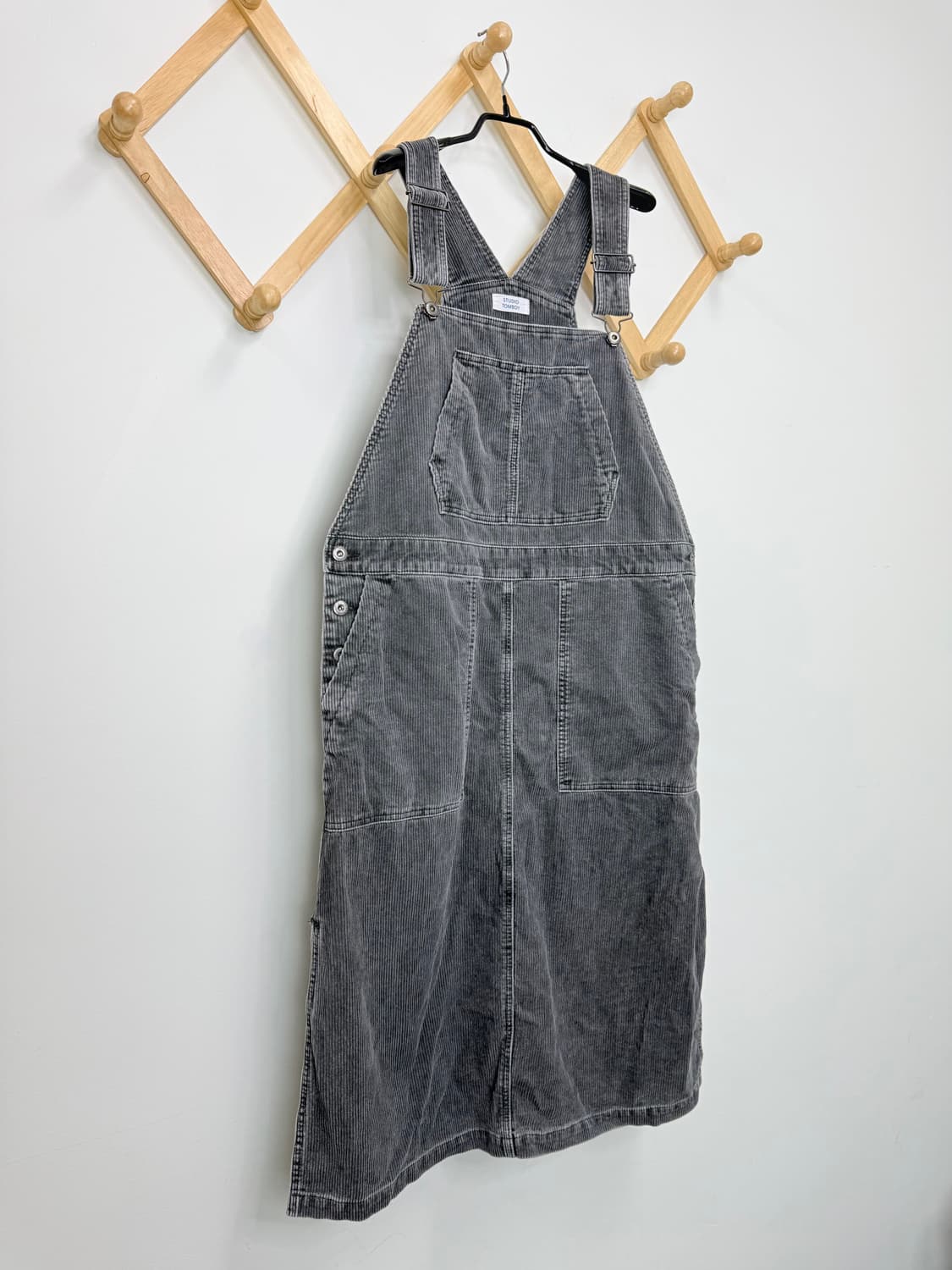 스튜디오톰보이 코듀로이 멜빵원피스 24년도 상품이미지3