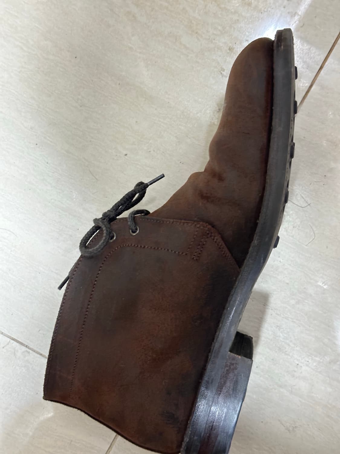 드레익스 스웨이드 왁스드 처카 부츠 머피 상품이미지10