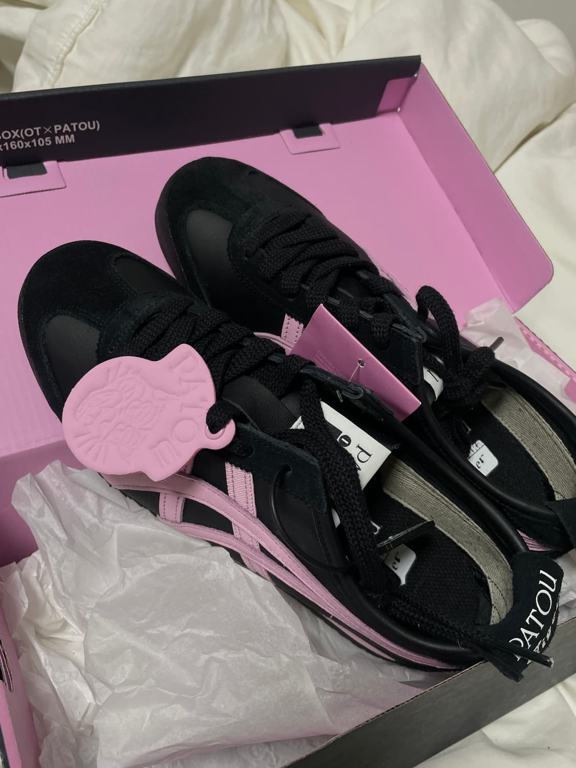 파투x오니츠카타이거 멕시코66 블랙코튼캔디 색상 235 상품이미지2