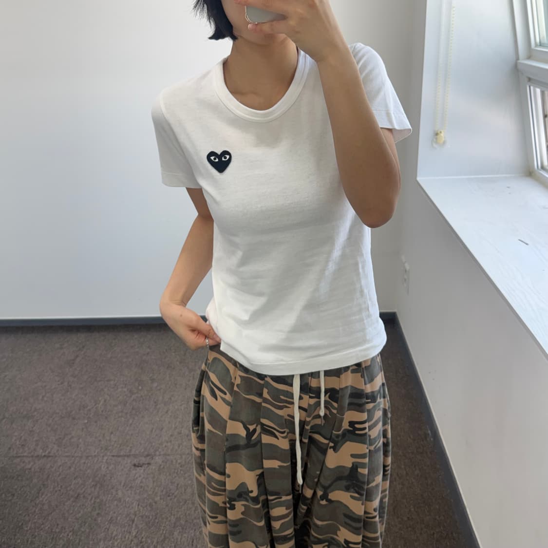 Comme des garcons 꼼데가르송 블랙와펜 화이트 반팔  Pri 상품이미지1