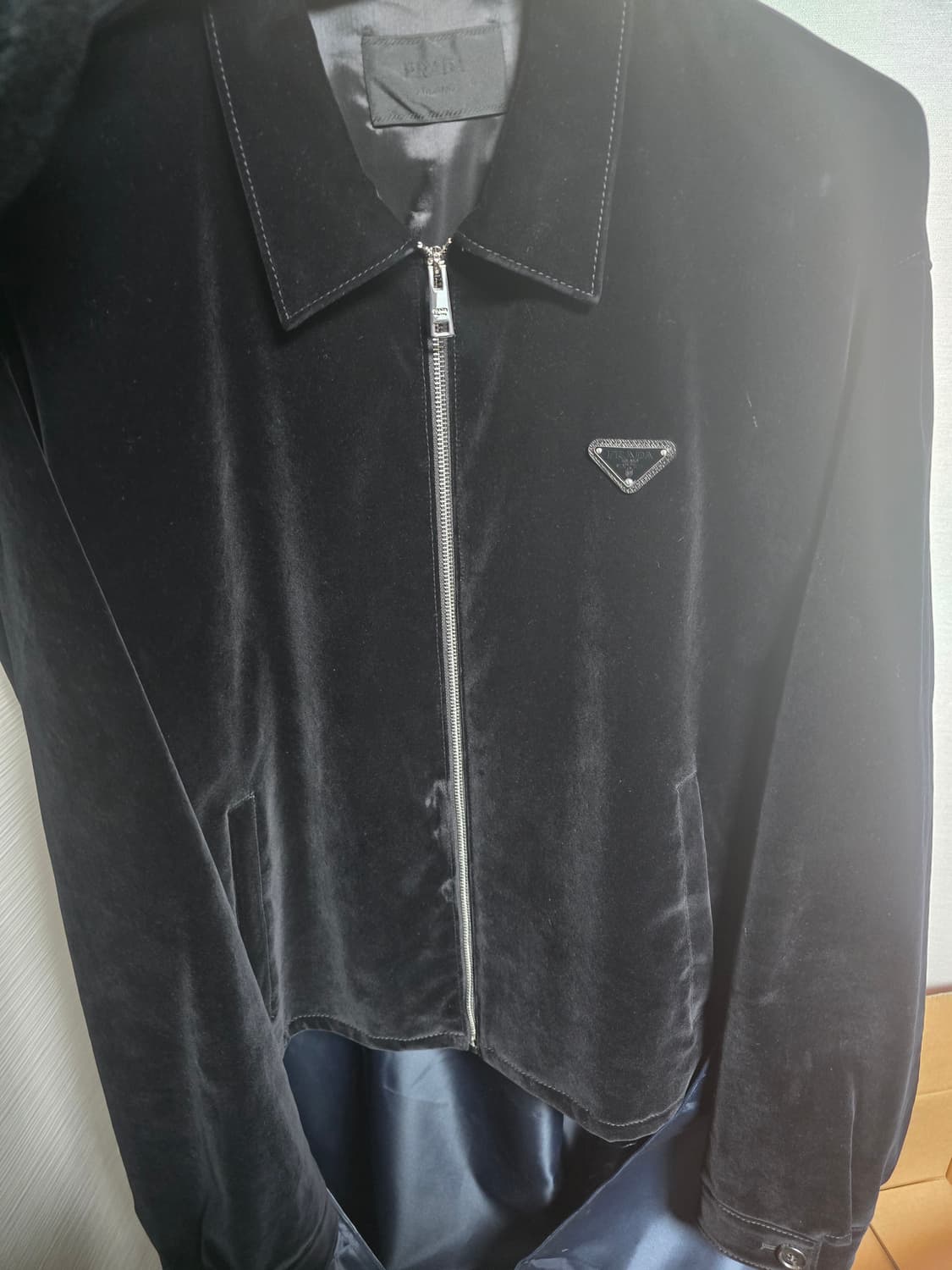 2xl 프라다 블루종 벨벳자켓 상품이미지1