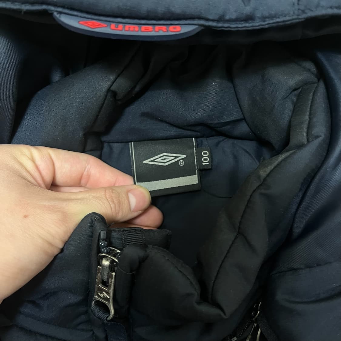 엄브로 올드스쿨 로고 후드 푸퍼 패딩 XL/105  상품이미지6