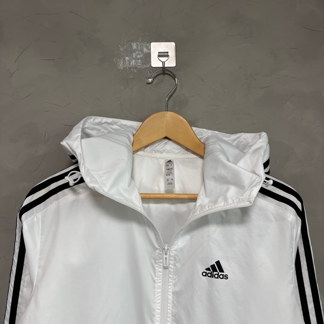 아디다스 화이트 바람막이 상품이미지2