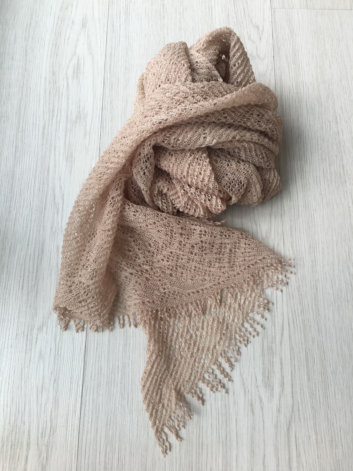 jpn빈티지 펀칭 사선 베이지스카프 상품이미지1