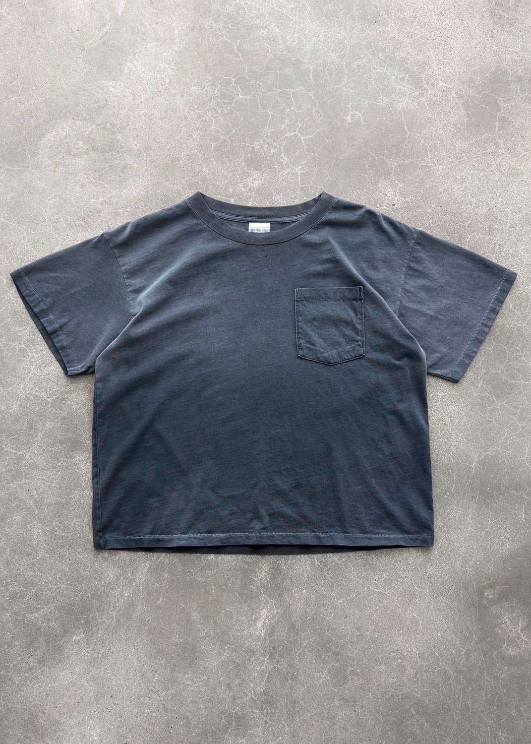 Akimbo Club “CHAIN-PEEKER” POCKET TEE 상품이미지1