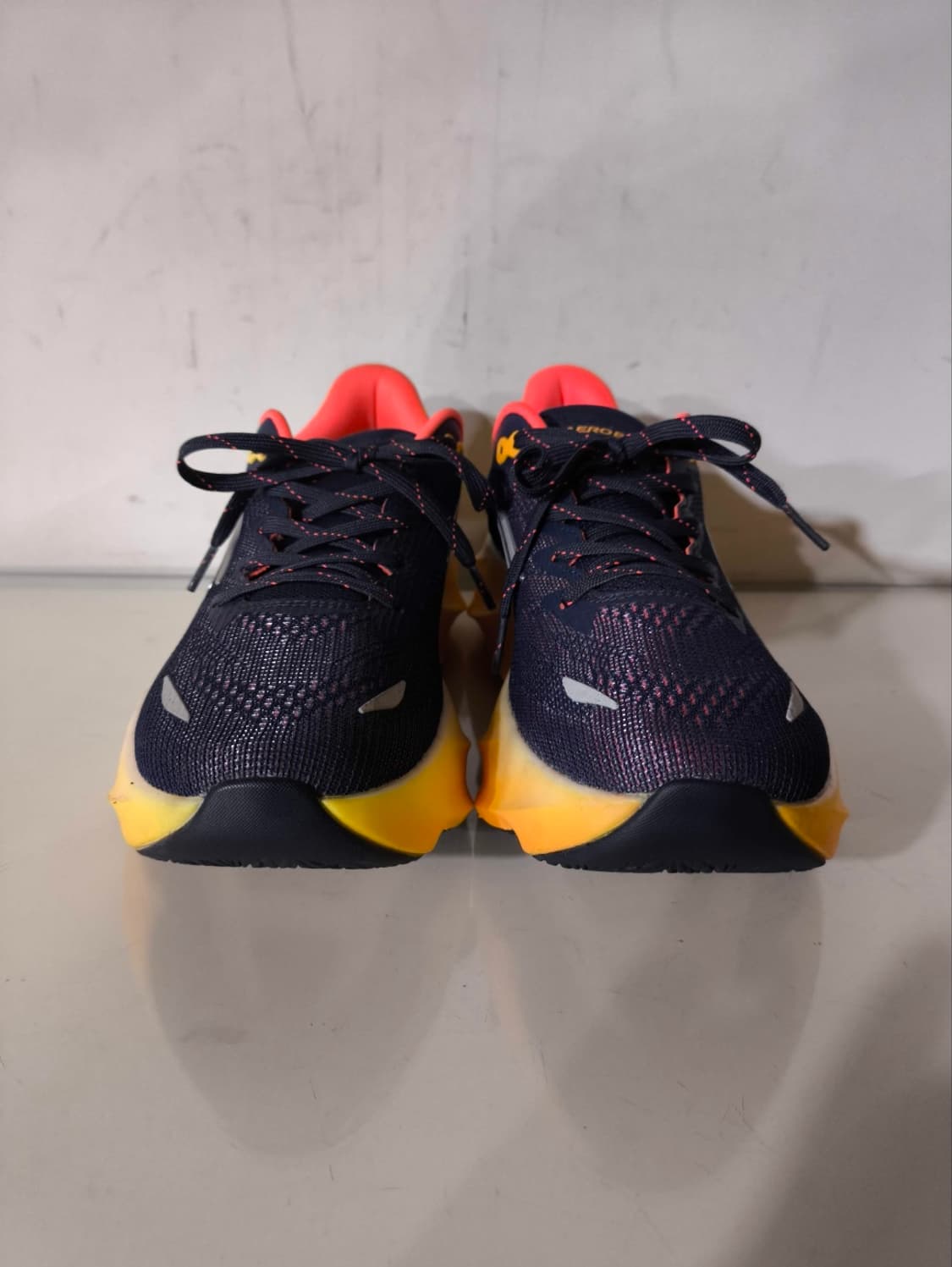 270mm 스케쳐스 에어로 버스트 카본 러닝화 상품이미지3