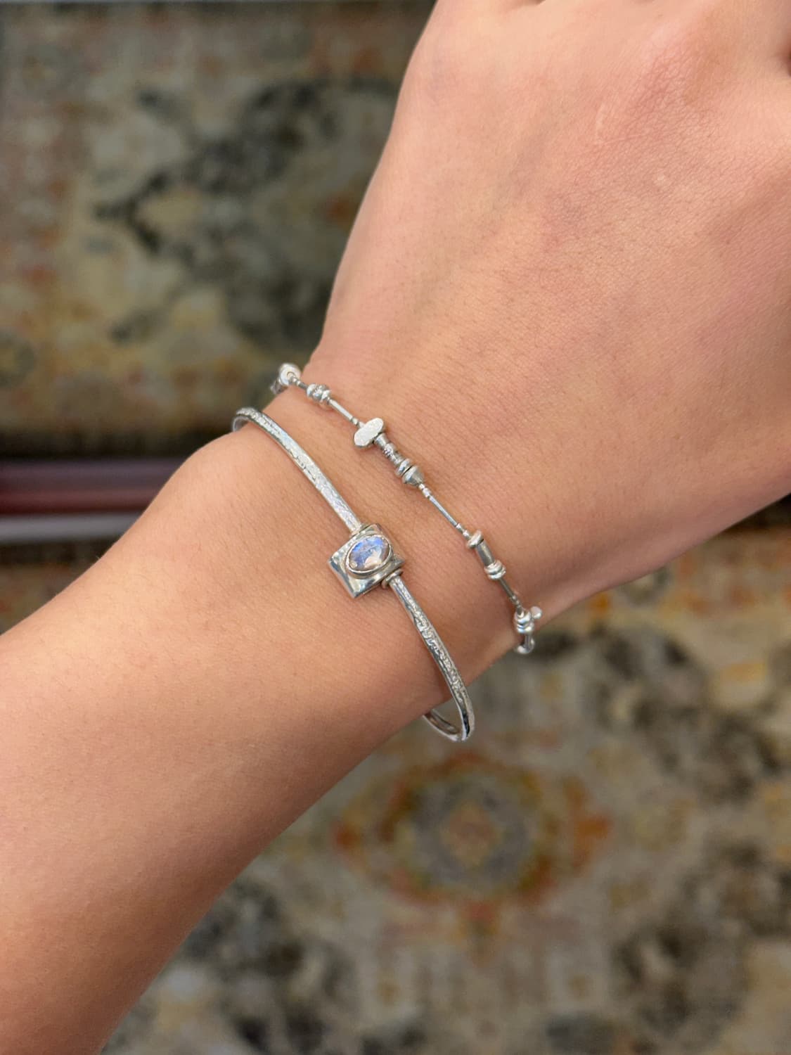 Musta moonstone 925silver bangle 상품이미지1