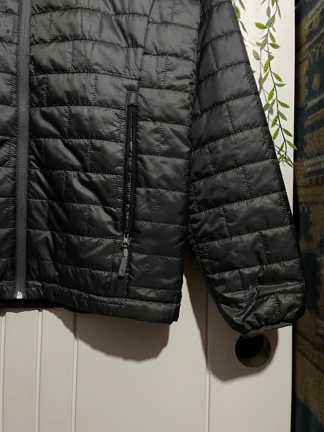 경량패딩 차콜  상품이미지3