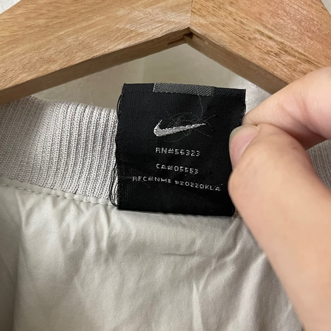 나이키 아이보리 브이넥 웜업 상품이미지7