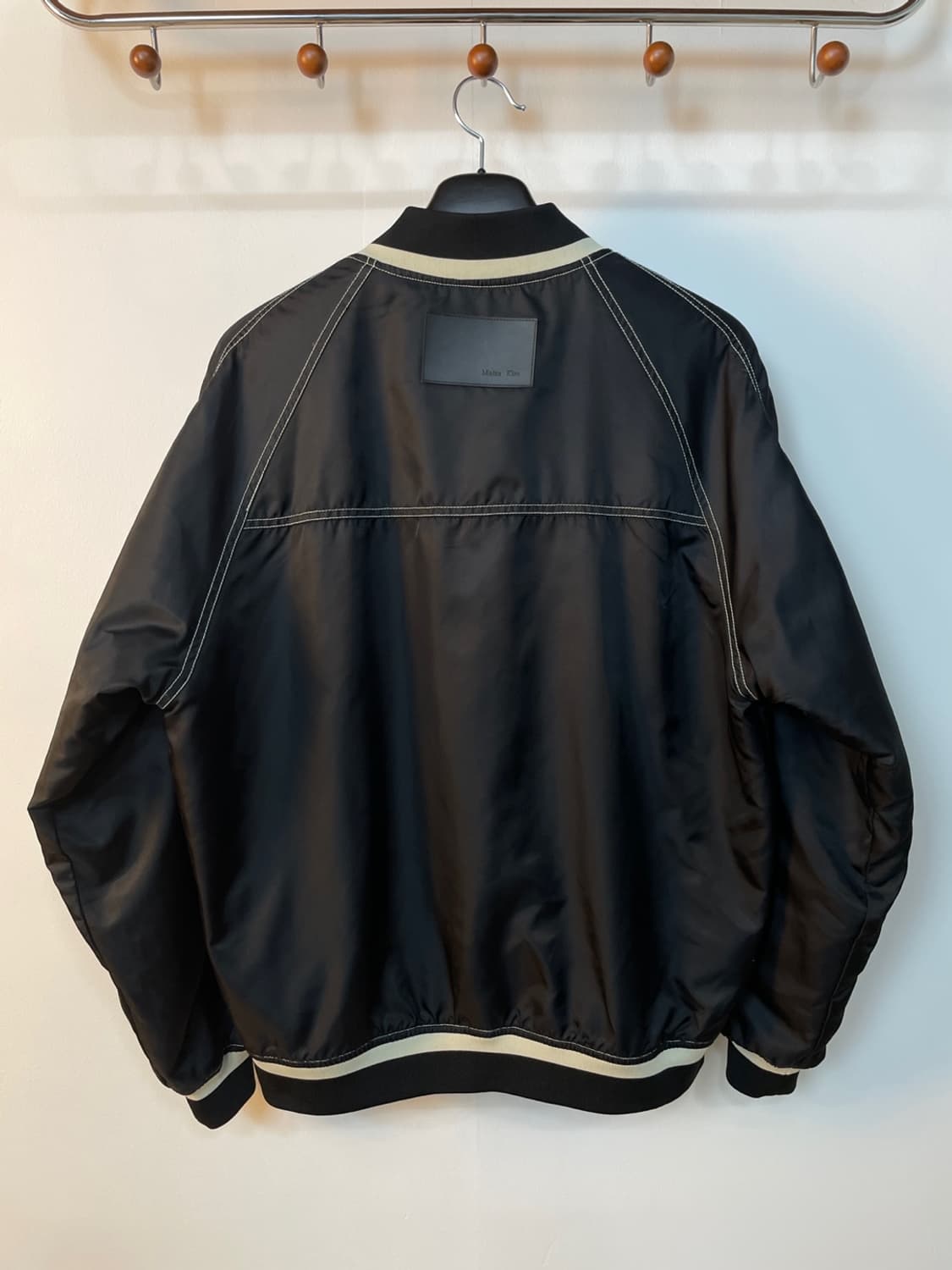 마뗑킴 스티치 바시티 자켓 상품이미지2